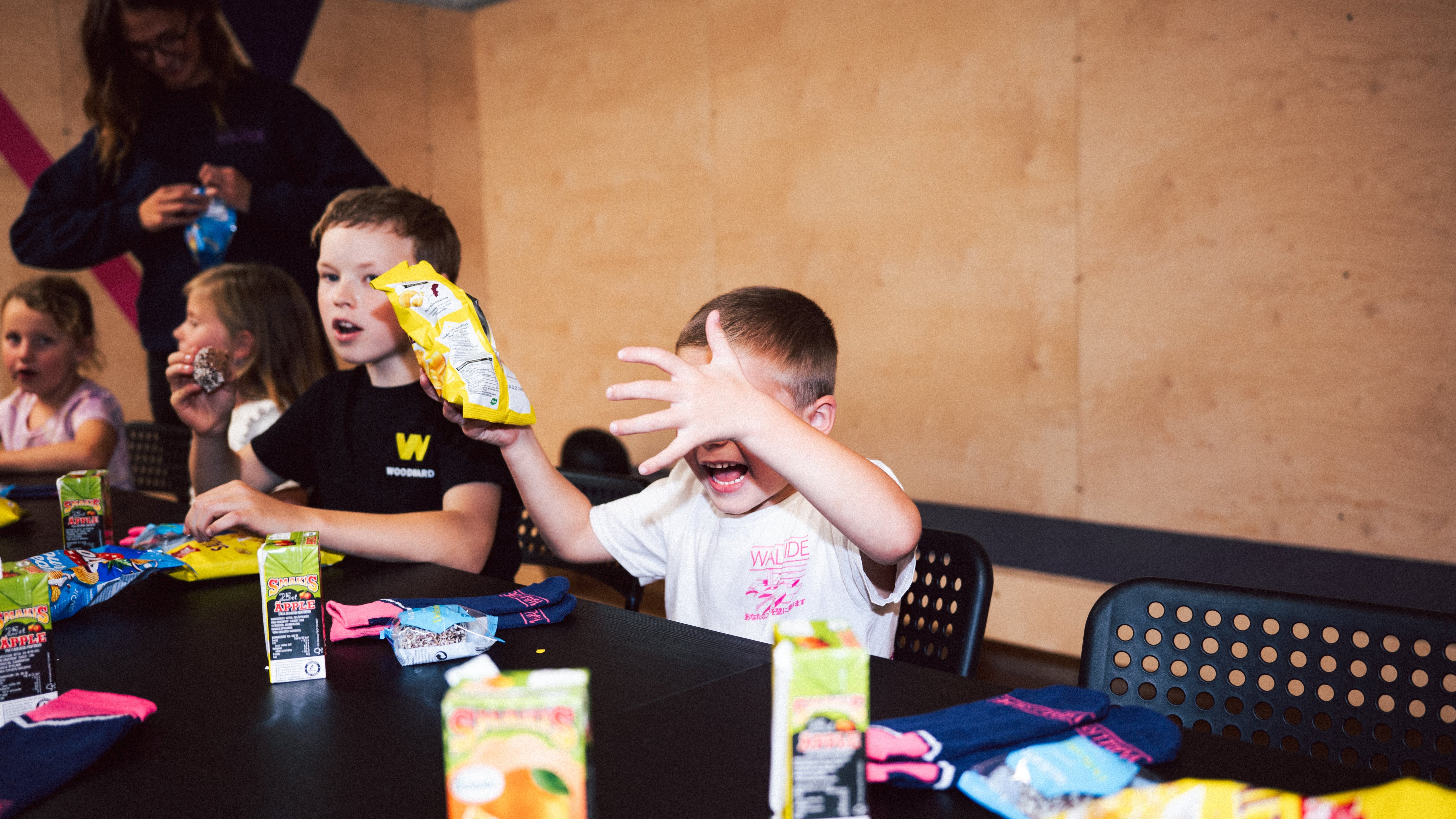 Barnkalas i Växjö finns på Wallride, detta passar för barn i alla åldrar och du får tillgång till studsmattor, klätterväggar och skatepark.