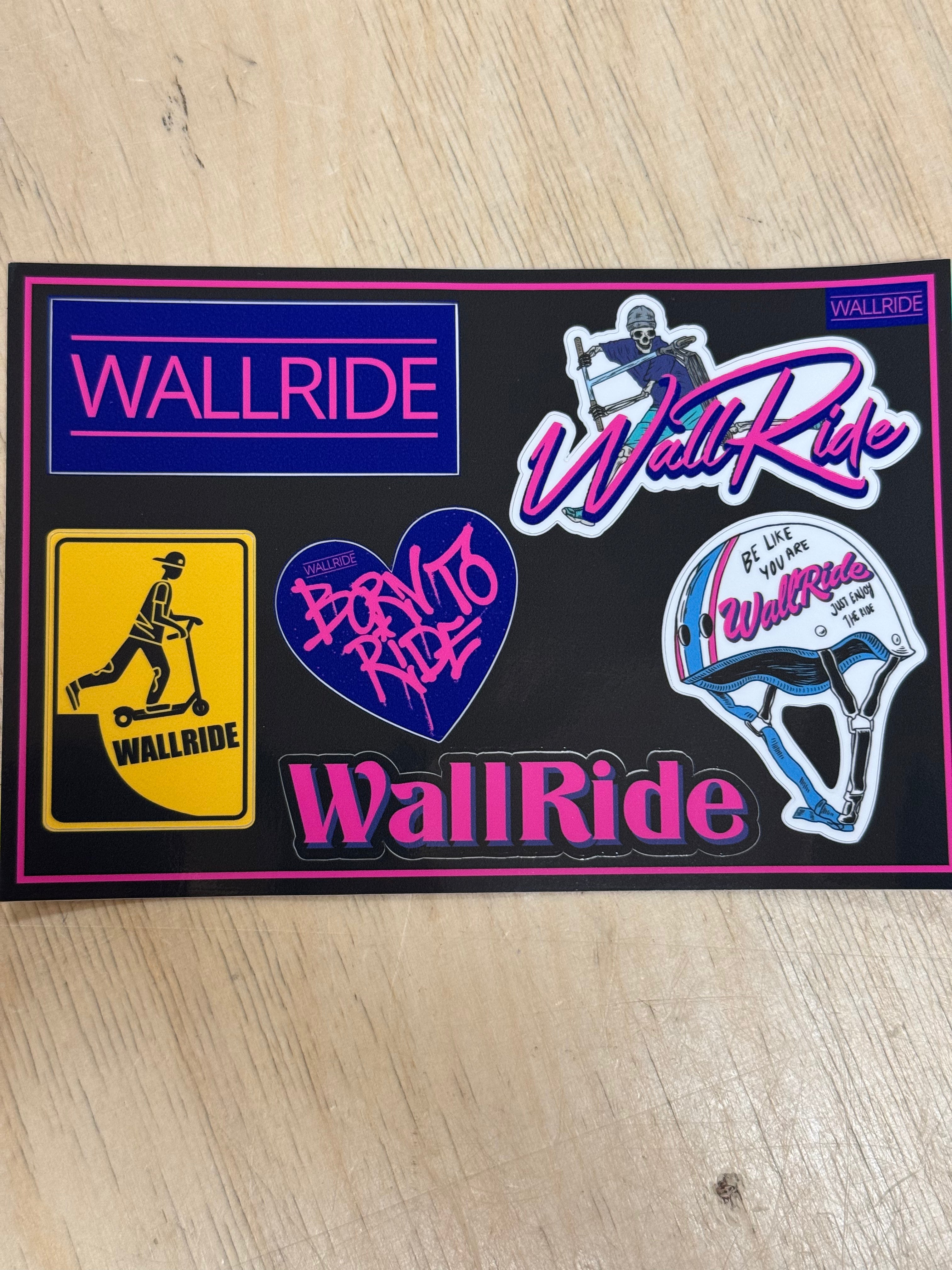 Sex olika Wallride stickers på ett ark – för skateboard och sparkcykel