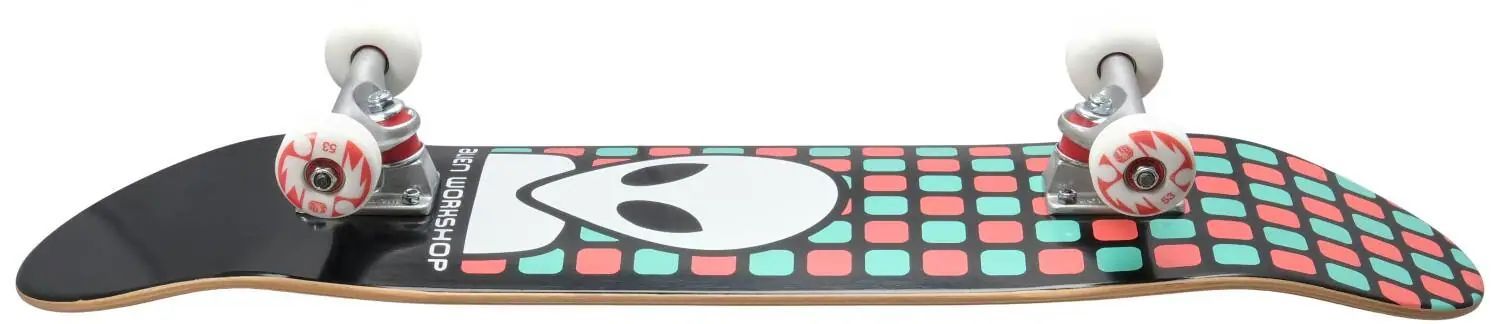 Komplett skateboard från Alien Workshop med modern design och avancerad konstruktion, perfekt för både nybörjare och erfarna åkare. Idealisk för street skating och parkåkning.