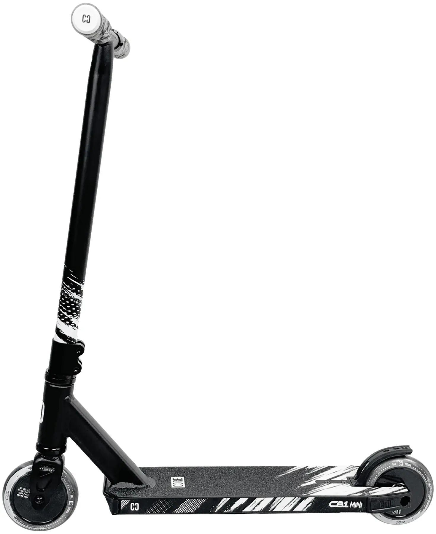 Kompakt och lätt manövrerbar trick sparkcykel från Core, designad för att ge en smidig åkupplevelse och perfekt för både nybörjare och erfarna åkare som vill utföra trick och stunts.