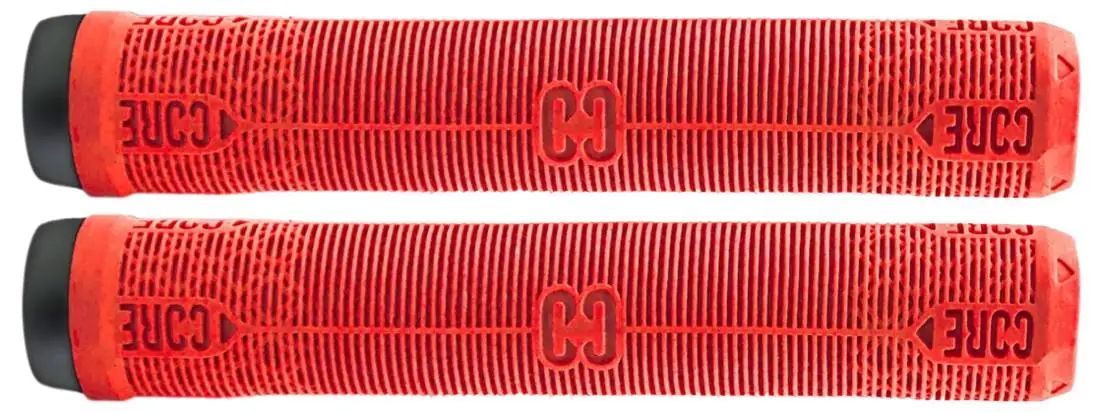 Handtag designade för sparkcyklar, perfekt för att förbättra greppet och styra med precision. Idealisk för både nybörjare och erfarna åkare som vill öka sin komfort och kontroll under åkturer. Passar ett brett utbud av sparkcykelmodeller och bidrar till en säker och rolig åkupplevelse.