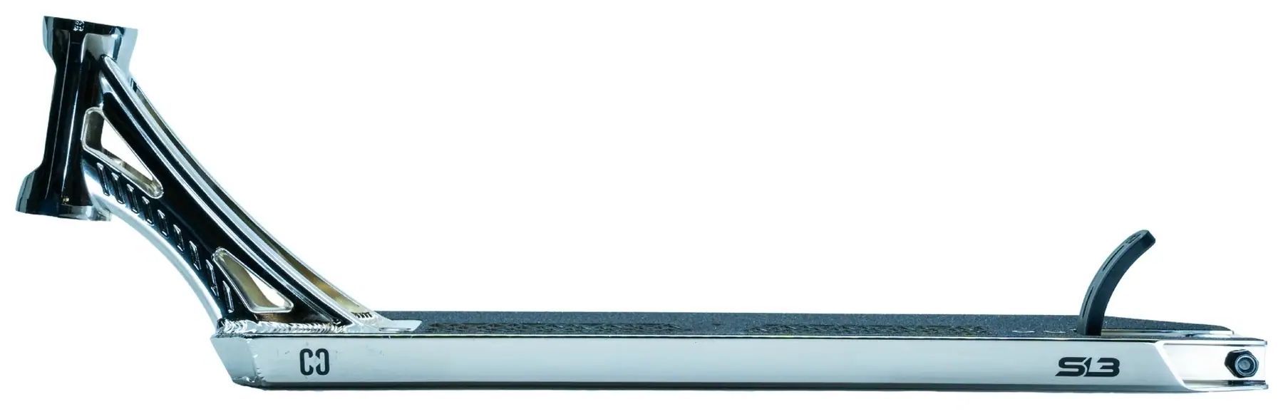 Kickbike däck designat för optimal prestanda och stabilitet, perfekt för både stadskörning och terrängäventyr. Detaljerad konstruktion för ökad hållbarhet och komfort under åkning. Idealisk för både nybörjare och erfarna användare.