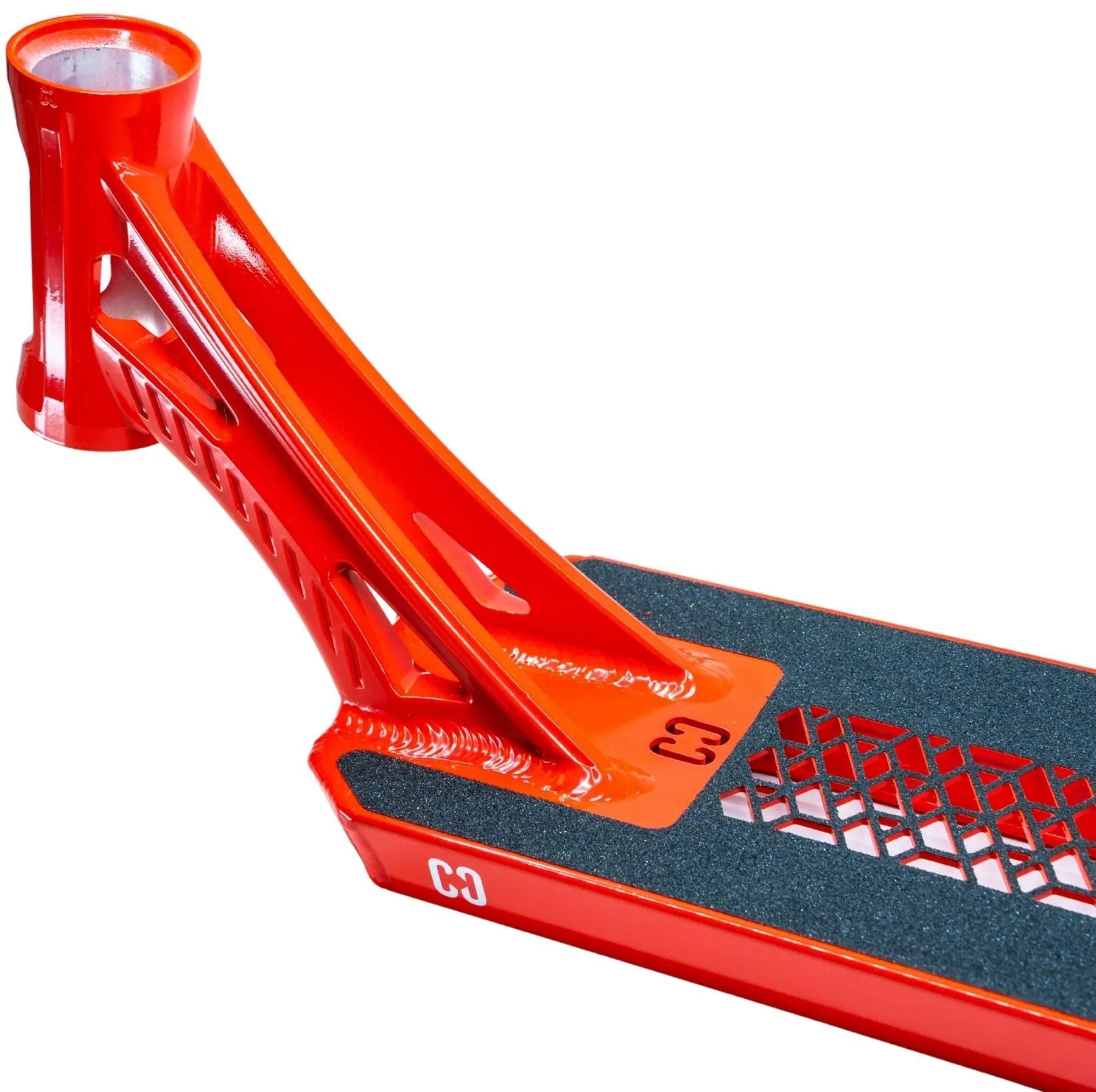 Kickbike däck designat för optimal prestanda och stabilitet, perfekt för både stadskörning och terrängäventyr. Detaljerad konstruktion för ökad hållbarhet och komfort under åkning. Idealisk för både nybörjare och erfarna användare.