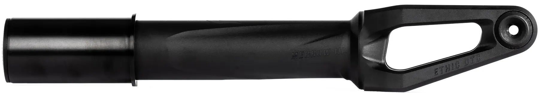 Framgaffel för kickbike designad för Ethic Merrow V3, kompatibel med 8/12 STD HIC-system, optimal för stuntåkning och parkbruk. Perfekt för åkare som söker precision och hållbarhet i sina trick.