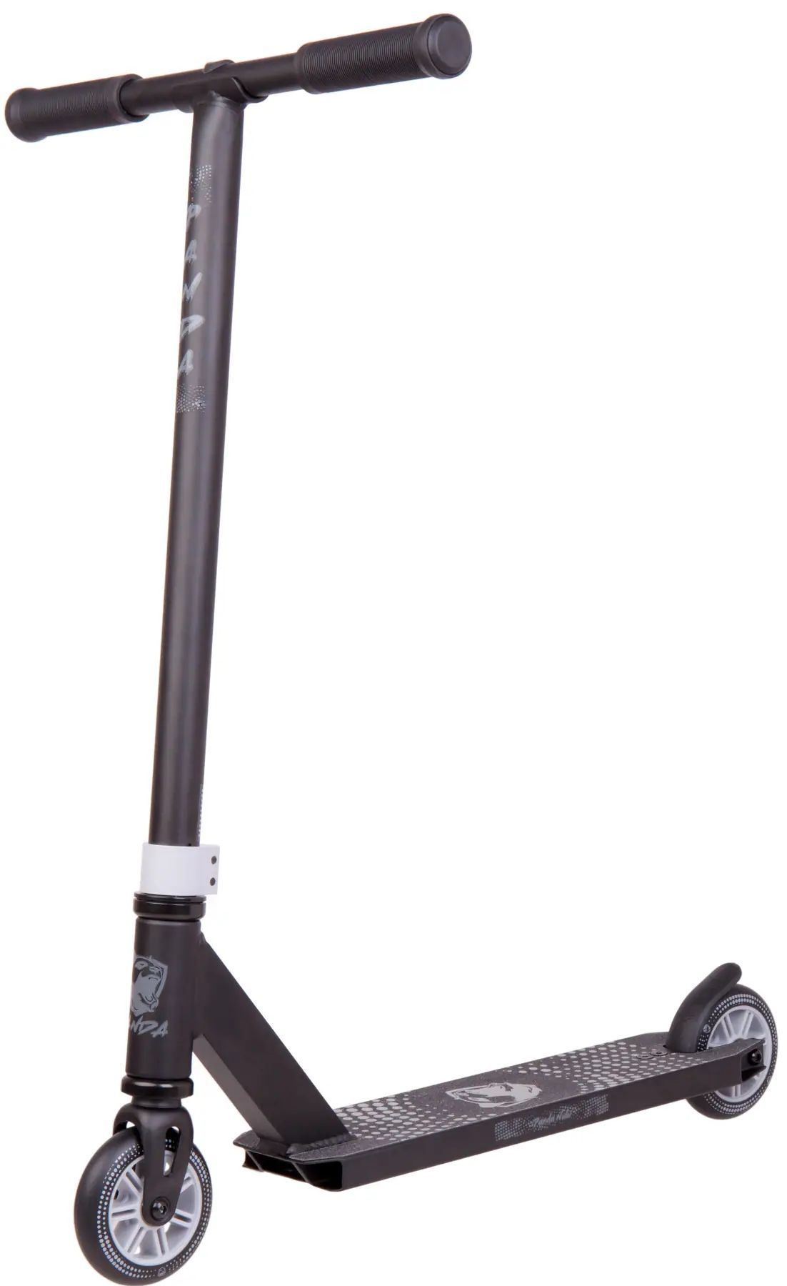 Kickbike för barn från Panda Nubi, designad för trick och lek. Perfekt för aktiva barn som älskar att röra på sig och ha kul. Idealiskt för utomhusaktiviteter och utveckling av balans och koordination.