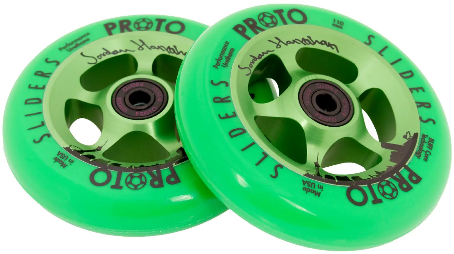 Hjulset för Proto Jordan Hanrahan sparkcykel, perfekt för att uppgradera din åkupplevelse. Dessa högpresterande hjul erbjuder både hållbarhet och smidighet för en bättre trickprestanda. Idealisk för skateboardåkare och stuntcyklister som söker kvalitet och stil.