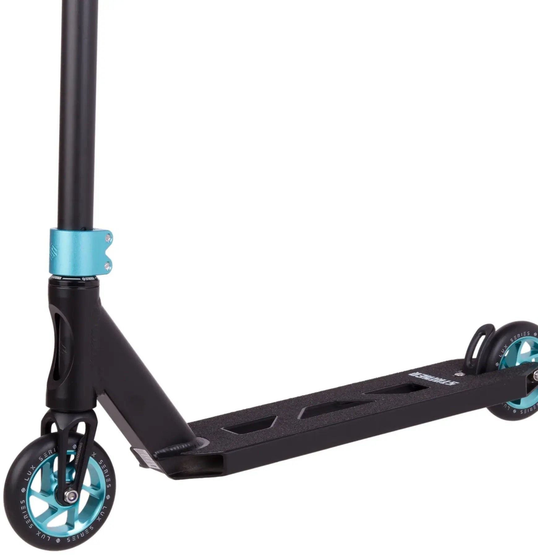 Trick sparkcykel designad för avancerad åkning och prestanda, idealisk för stuntåkning och freestyle-tricks. Perfekt val för både nybörjare och erfarna åkare som söker en pålitlig och robust lösning för actionfyllda åkturer.