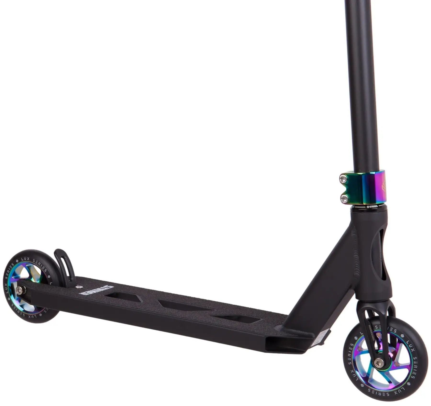 Trick sparkcykel designad för avancerad åkning och prestanda, idealisk för stuntåkning och freestyle-tricks. Perfekt val för både nybörjare och erfarna åkare som söker en pålitlig och robust lösning för actionfyllda åkturer.