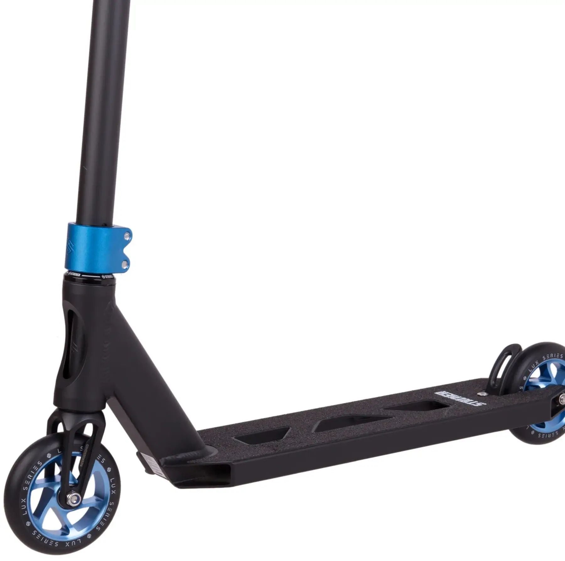 Trick sparkcykel designad för avancerad åkning och prestanda, idealisk för stuntåkning och freestyle-tricks. Perfekt val för både nybörjare och erfarna åkare som söker en pålitlig och robust lösning för actionfyllda åkturer.
