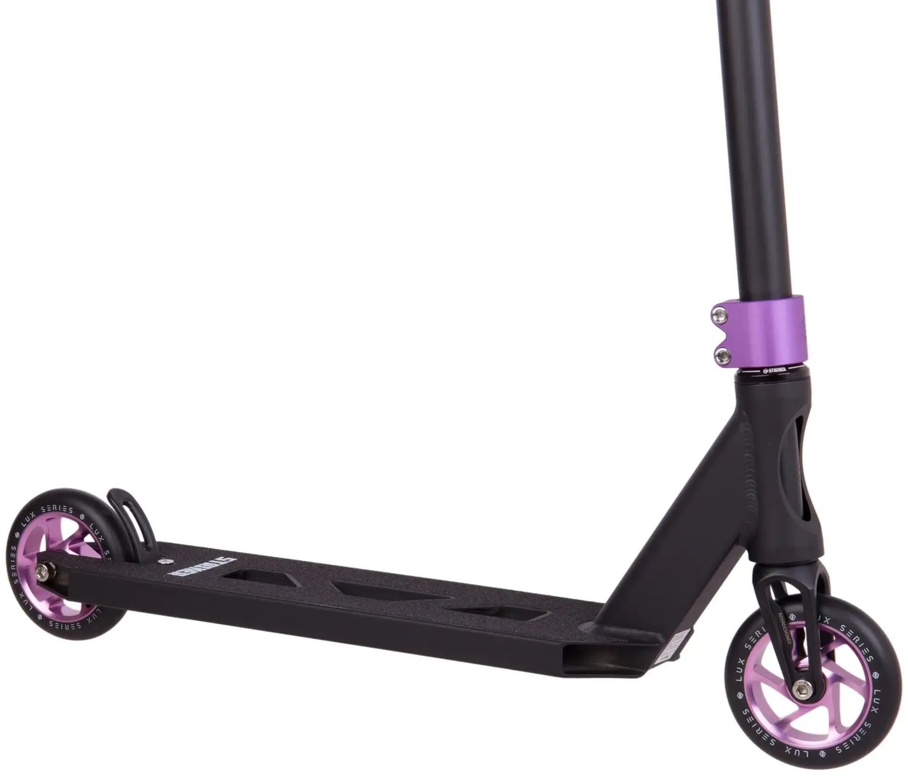 Trick sparkcykel designad för avancerad åkning och prestanda, idealisk för stuntåkning och freestyle-tricks. Perfekt val för både nybörjare och erfarna åkare som söker en pålitlig och robust lösning för actionfyllda åkturer.