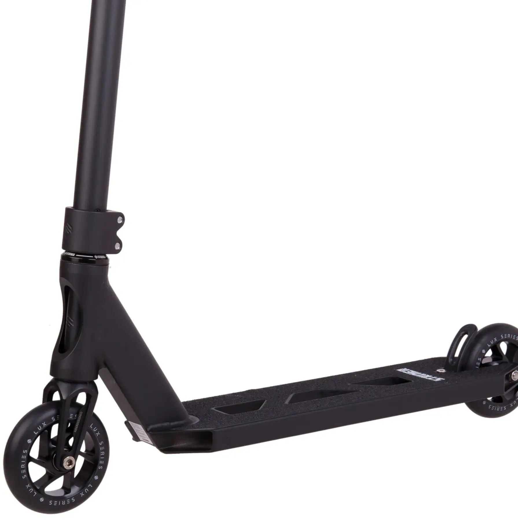 Trick sparkcykel designad för avancerad åkning och prestanda, idealisk för stuntåkning och freestyle-tricks. Perfekt val för både nybörjare och erfarna åkare som söker en pålitlig och robust lösning för actionfyllda åkturer.