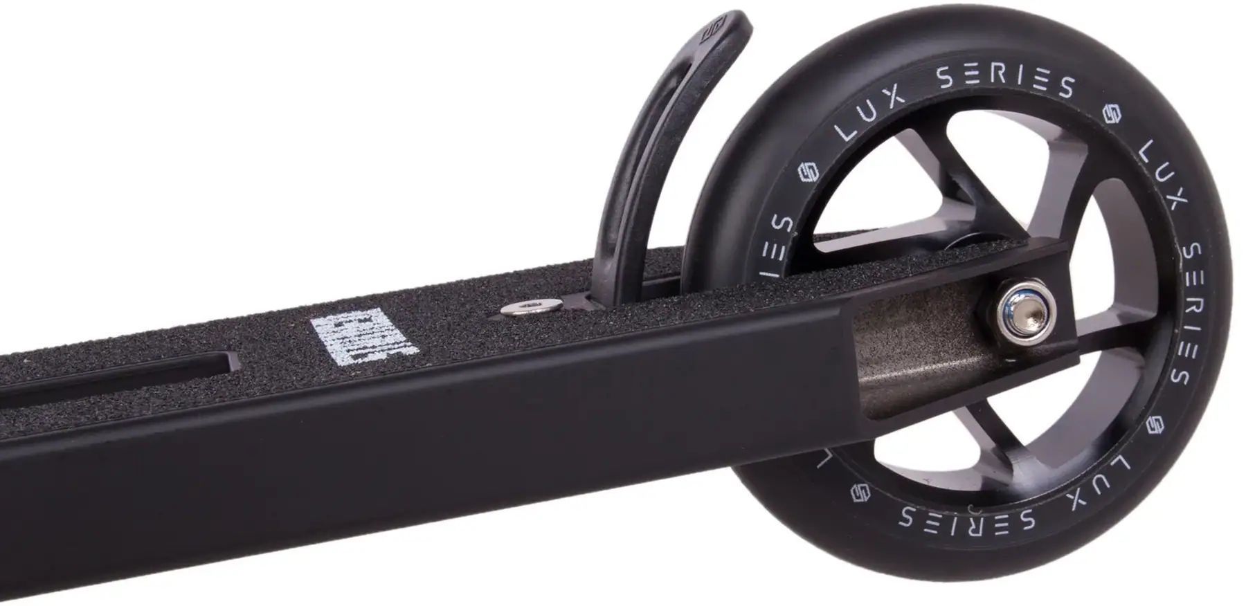 Trick sparkcykel designad för avancerad åkning och prestanda, idealisk för stuntåkning och freestyle-tricks. Perfekt val för både nybörjare och erfarna åkare som söker en pålitlig och robust lösning för actionfyllda åkturer.