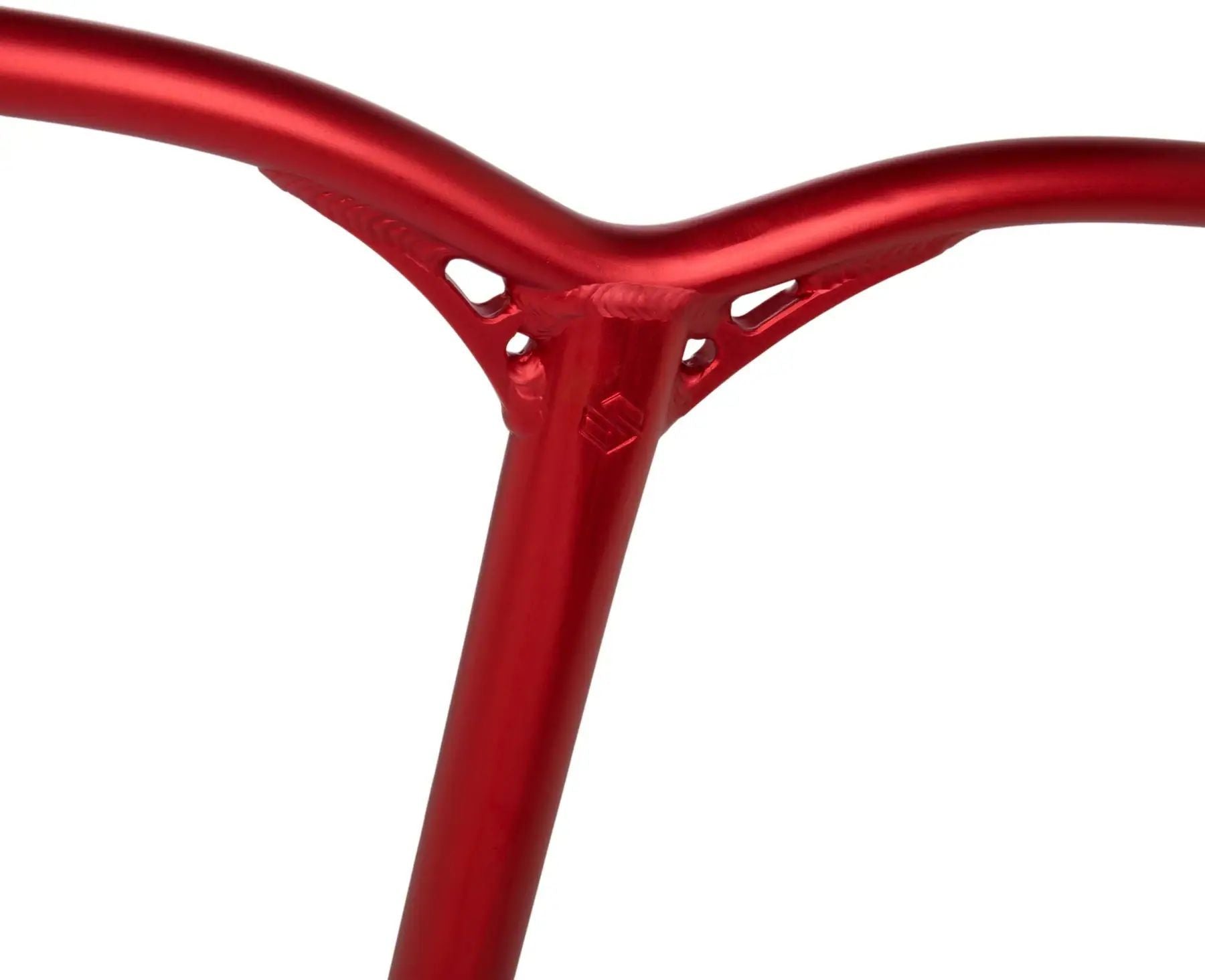 Styr till Striker Lux V2 Alu Kickbike, designad för optimal prestanda och manövrerbarhet. Perfekt för både nybörjare och mer erfarna åkare, vilket ger en smidig och säker åkpresentation.