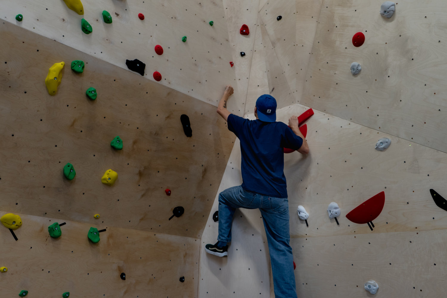 Träna klättring på Wallride i Växjö, kurser för nybörjare och barn