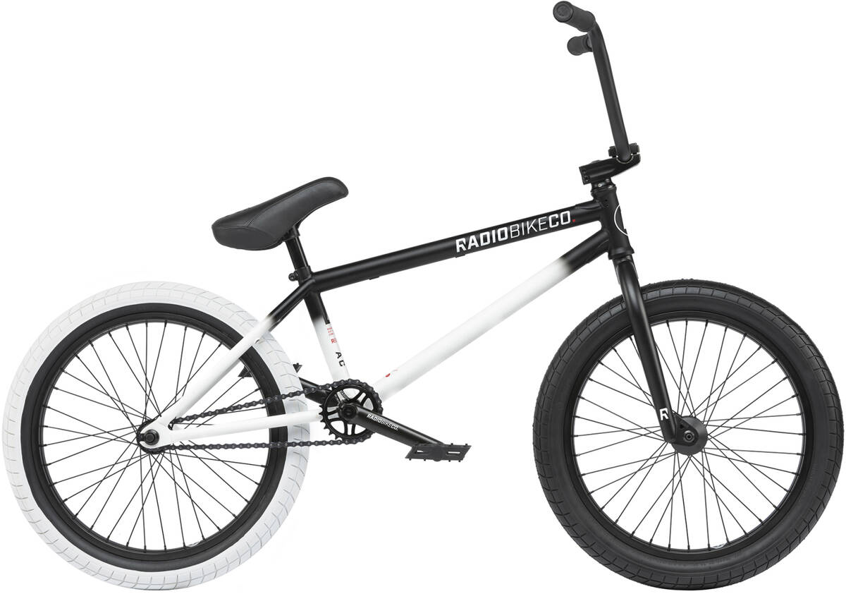 Radio Valac 20″ 2022 Freestyle BMX Cykel (Black/White Fade) -  Wallride